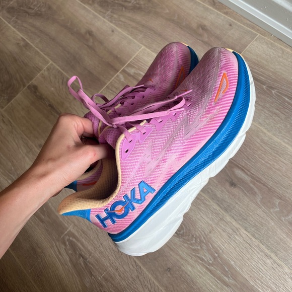 Hoka Shoes - Hoka Clifton 9s Women’s Running Shoe - Size 9